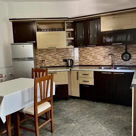 Serenade Guest house *
